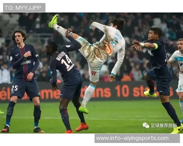 安格斯与里昂的精彩对决揭示足球战术与团队合作的深刻内涵